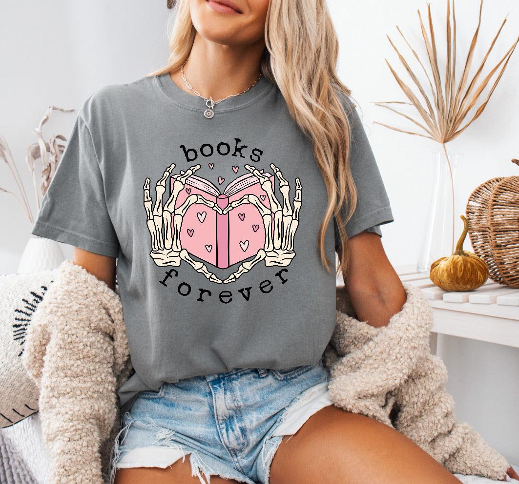 Skeleton Heart Books Forever Shirt – Cozy & Stylish Comfort Colors Tee for Book Lovers