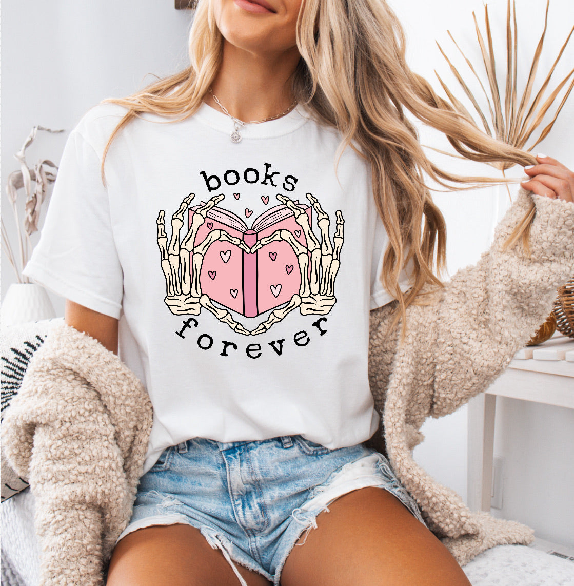 Skeleton Heart Books Forever Shirt – Cozy & Stylish Comfort Colors Tee for Book Lovers