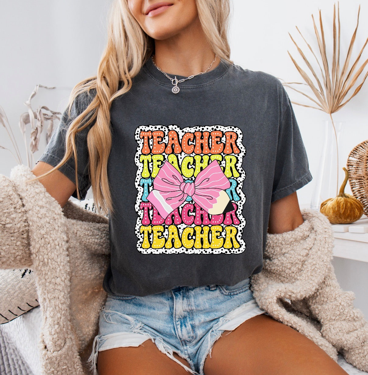 Teacher Teacher Teacher Pencil Bow Shirt – Comfort Colors