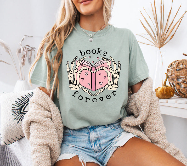 Skeleton Heart Books Forever Shirt – Cozy & Stylish Comfort Colors Tee for Book Lovers