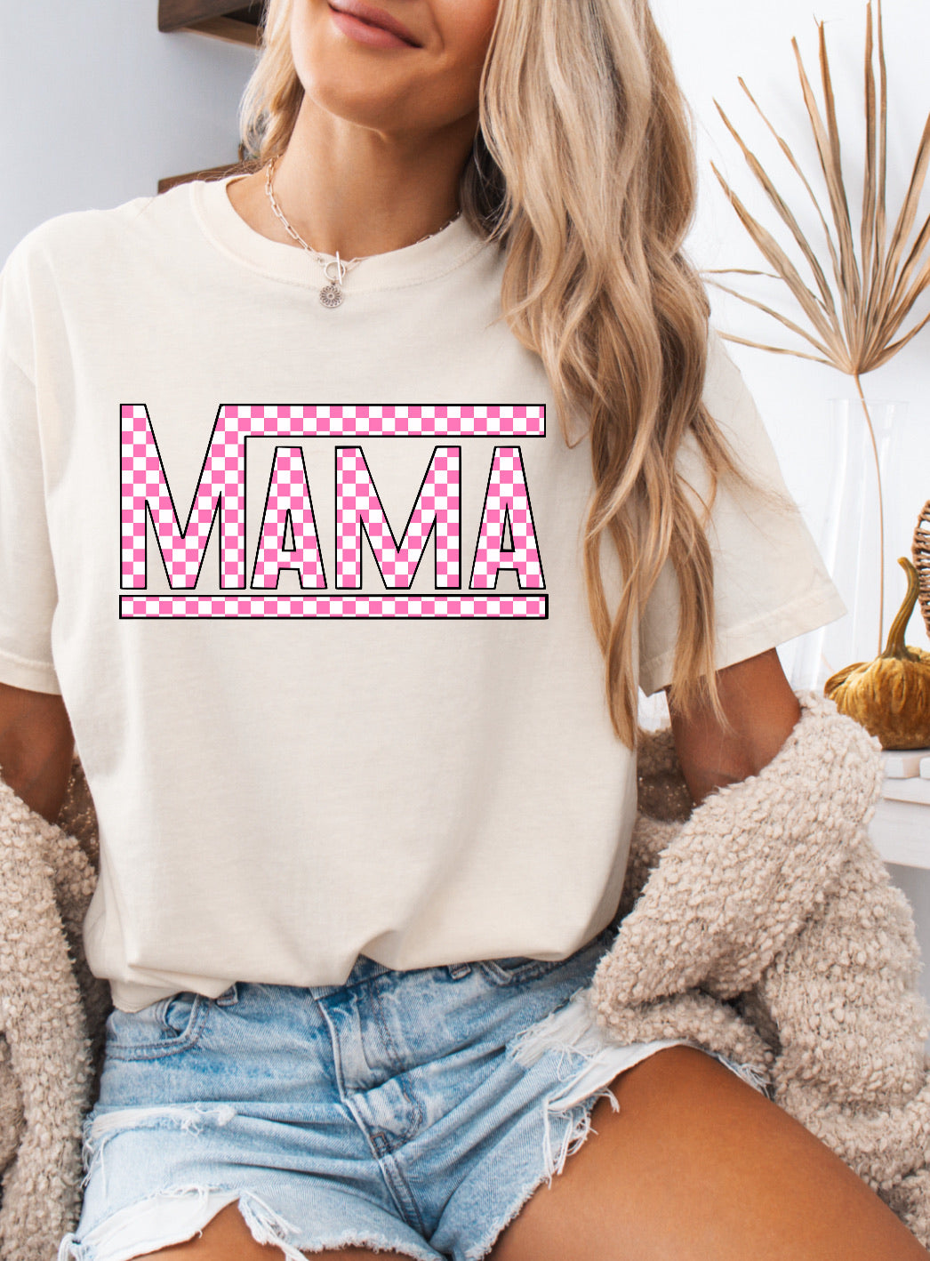Pink Checkered Mama Shirt – Stylish & Comfortable Comfort Colors Tee for Race Moms